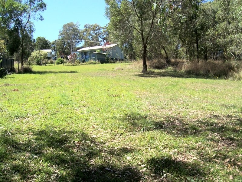 14 WATERSIDE DVE, Macleay Island QLD 4184