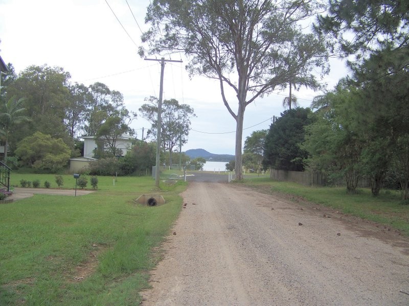 30 PAULA PARADE, Lamb Island QLD 4184
