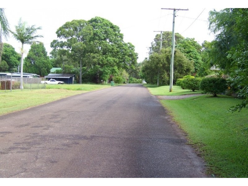 21 LEONIE cres, Lamb Island QLD 4184