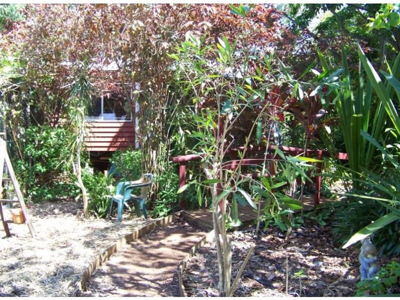 59 LUCAS dr, Lamb Island QLD 4184