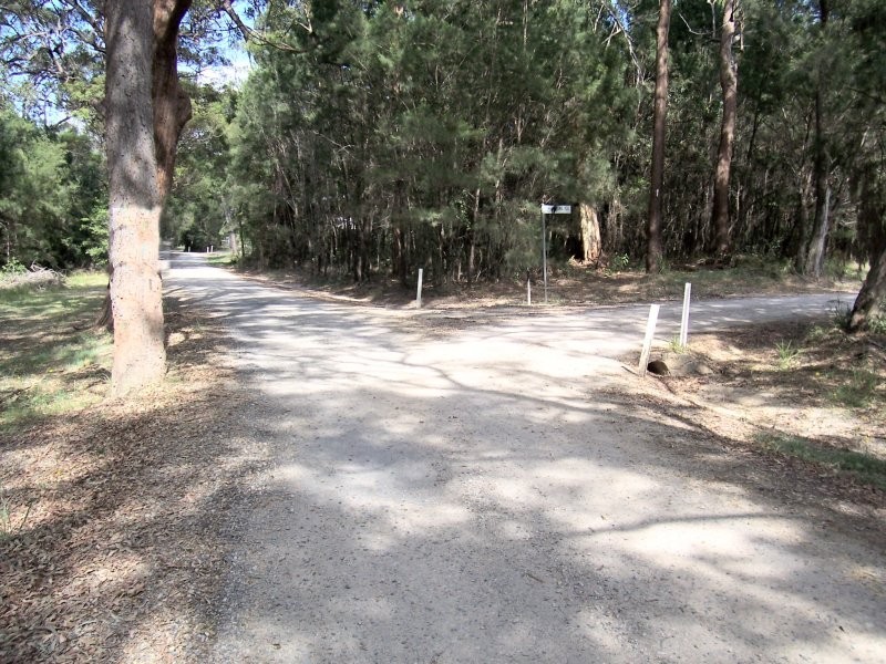 16  KARRAWARRA ST, Macleay Island QLD 4184