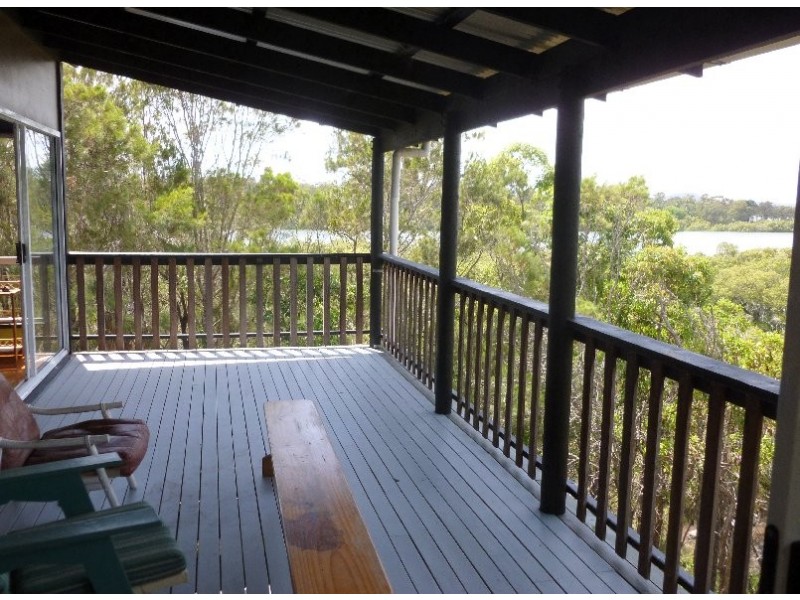 8 EMITA STREET, Macleay Island QLD 4184