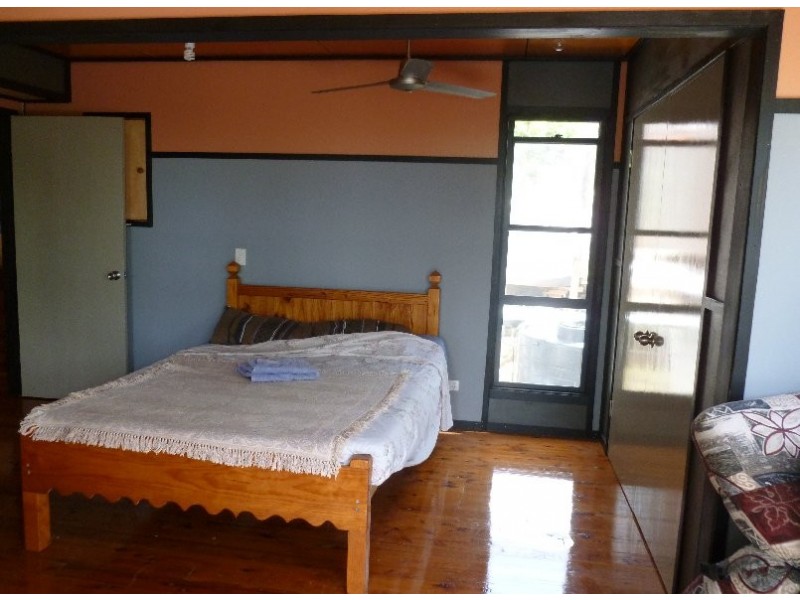 8 EMITA STREET, Macleay Island QLD 4184