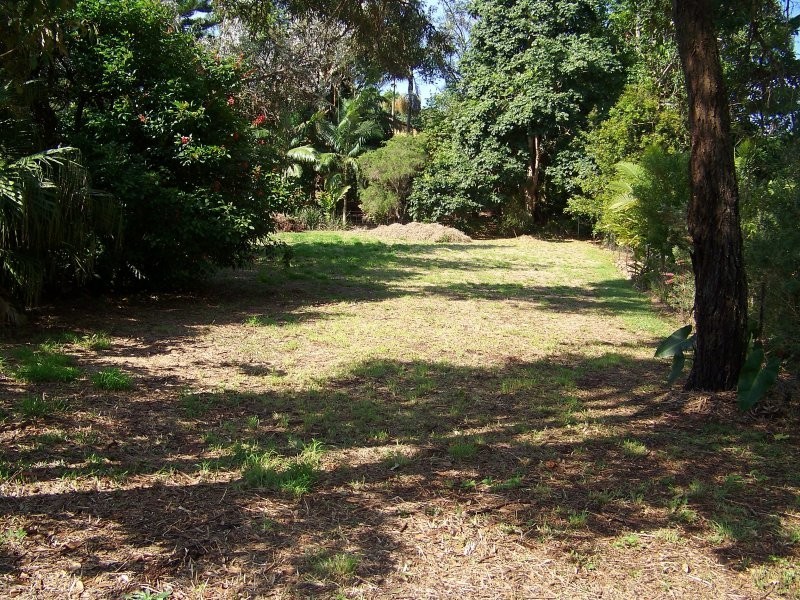 3 BASIL ct, Lamb Island QLD 4184