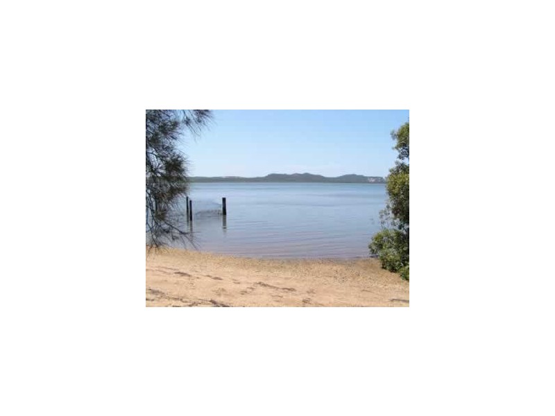 10 JUNE pde, Lamb Island QLD 4184