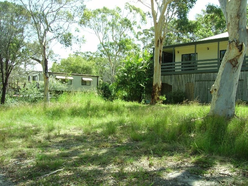 26 Tukkeri Street, Macleay Island QLD 4184
