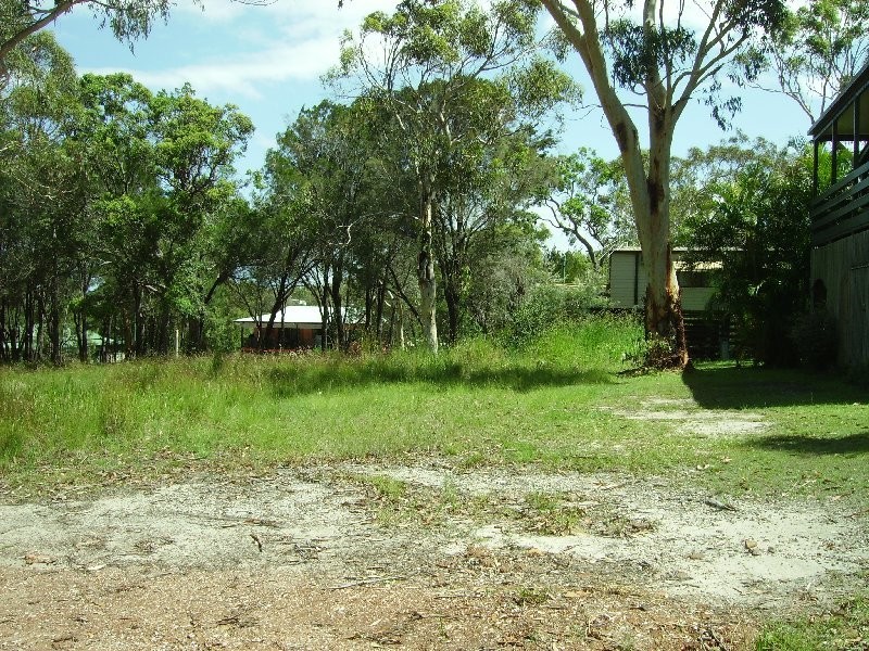 26 Tukkeri Street, Macleay Island QLD 4184