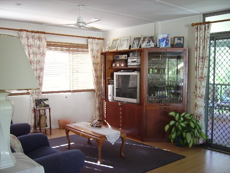 16 Noyes Parade, Karragarra Island QLD 4184