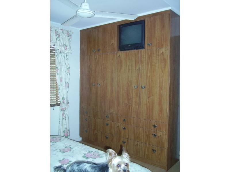 16 Noyes Parade, Karragarra Island QLD 4184