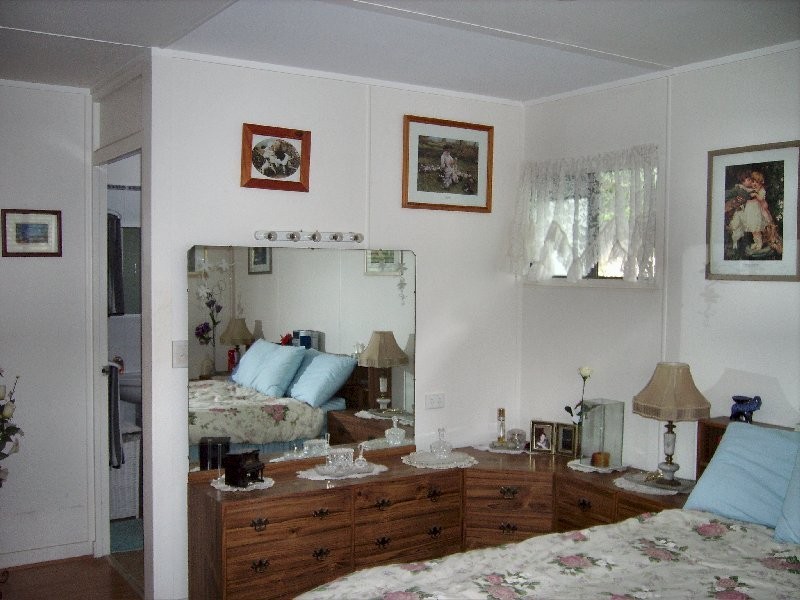 16 Noyes Parade, Karragarra Island QLD 4184