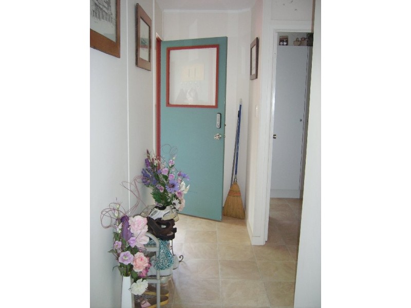 16 Noyes Parade, Karragarra Island QLD 4184