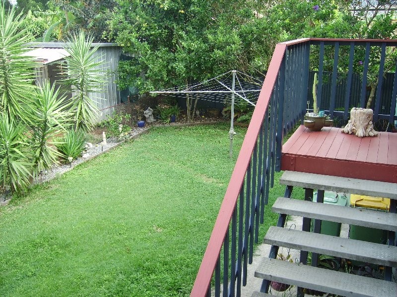 16 Noyes Parade, Karragarra Island QLD 4184