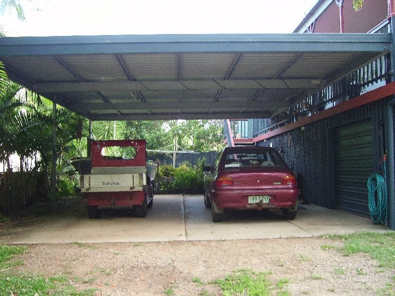 16 Noyes Parade, Karragarra Island QLD 4184