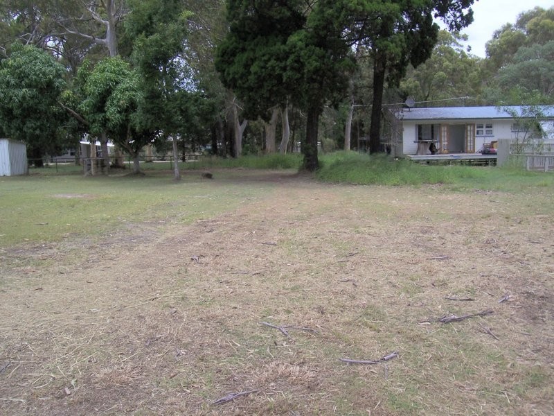 6 KIM CRESCENT, Macleay Island QLD 4184