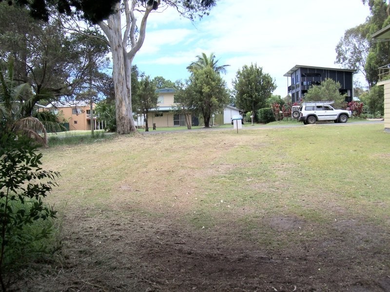 6 KIM CRESCENT, Macleay Island QLD 4184