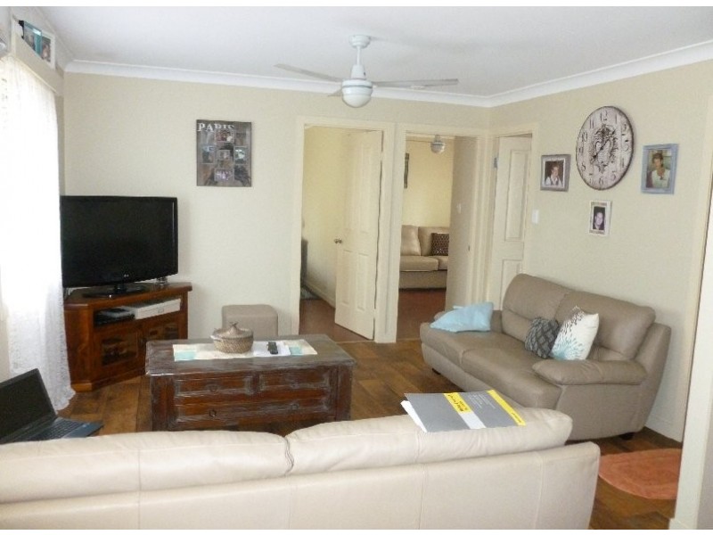 18 COOEE CRESENT, Macleay Island QLD 4184