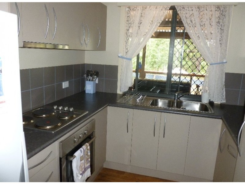 18 COOEE CRESENT, Macleay Island QLD 4184