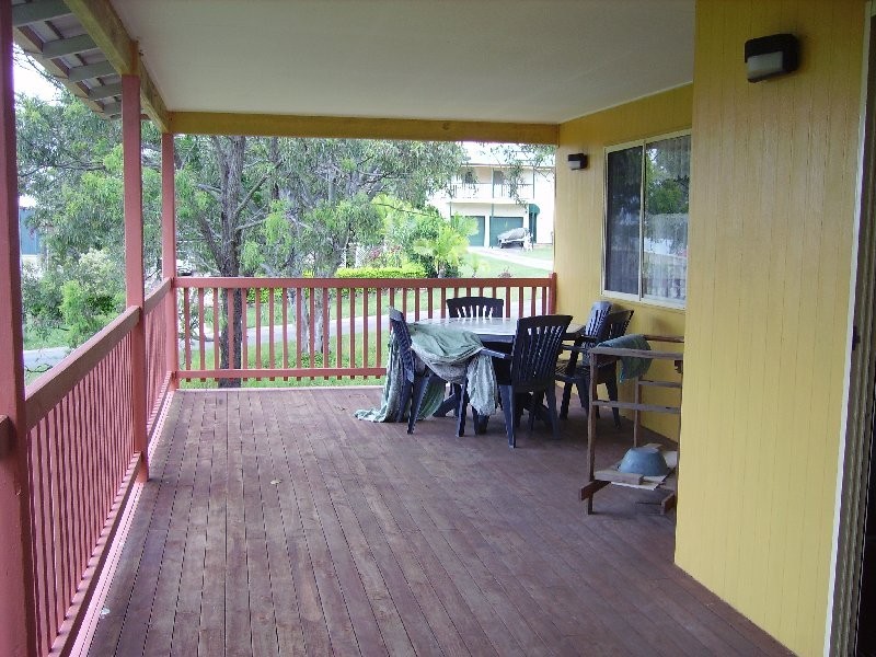 4 Alkira Street, Macleay Island QLD 4184