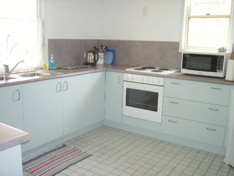 4 Alkira Street, Macleay Island QLD 4184