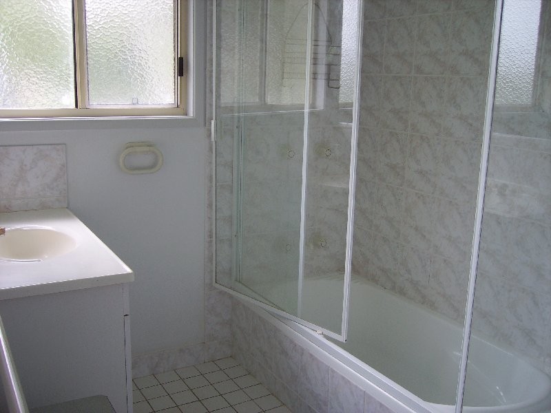 4 Alkira Street, Macleay Island QLD 4184