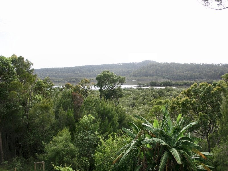 4 Leichhardt Terrace, Russell Island QLD 4184