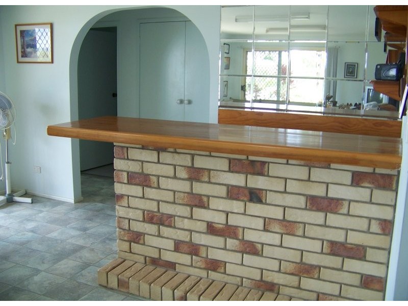 32 Koonwarra Pde, Macleay Island QLD 4184
