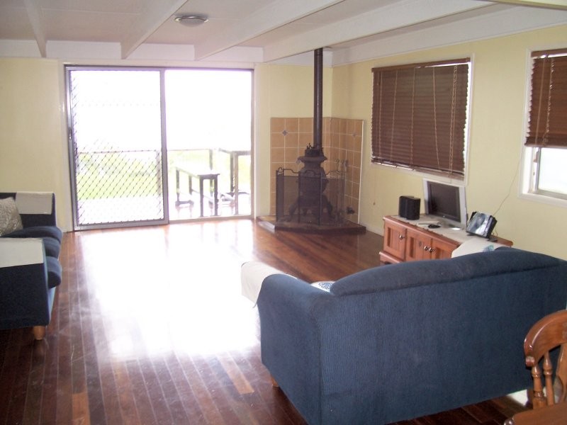 100 WESTERN RD, Macleay Island QLD 4184