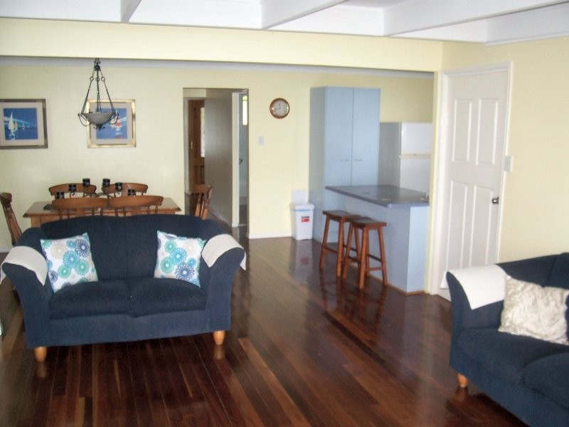 100 WESTERN RD, Macleay Island QLD 4184