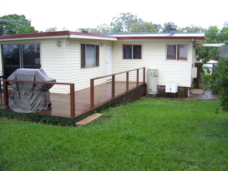 100 WESTERN RD, Macleay Island QLD 4184