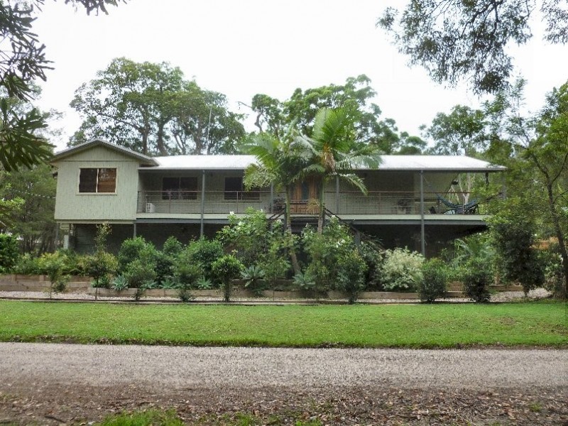 2 PRESIDENT TCE, Macleay Island QLD 4184
