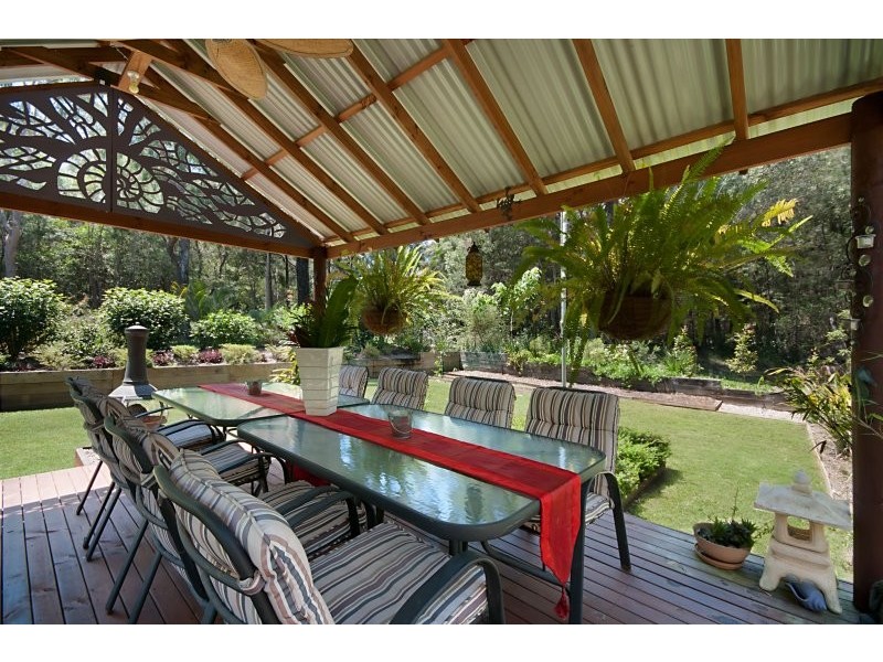 2 PRESIDENT TCE, Macleay Island QLD 4184