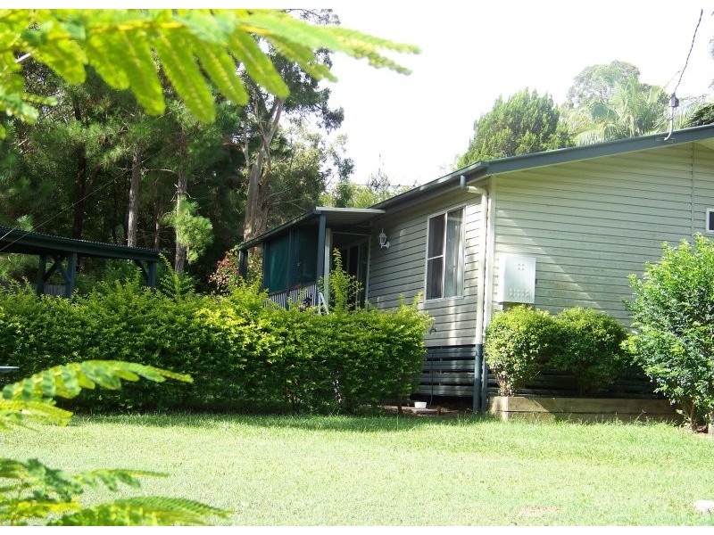 26 Alexander Street, Macleay Island QLD 4184