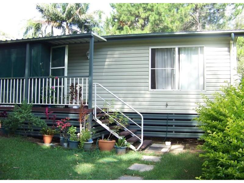 26 Alexander Street, Macleay Island QLD 4184