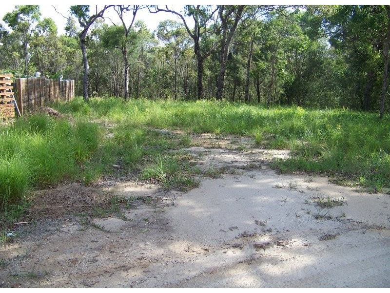 62 Wirralee St, Macleay Island QLD 4184