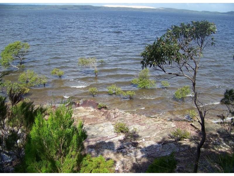 62 Wirralee St, Macleay Island QLD 4184