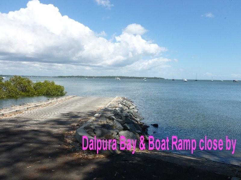 4 Dalpura Street, Macleay Island QLD 4184