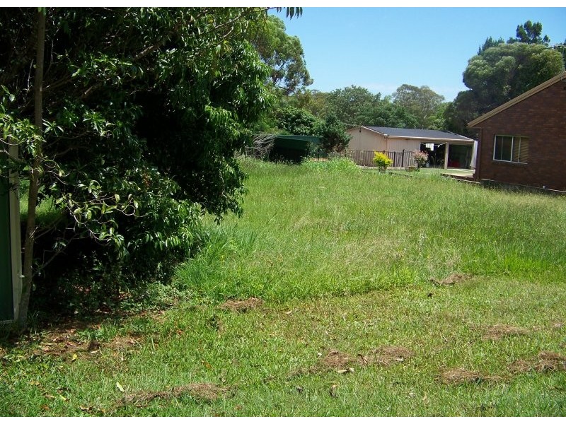 15 Curlew St, Macleay Island QLD 4184