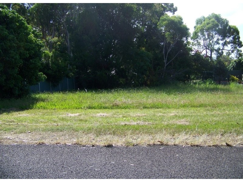 15 Curlew St, Macleay Island QLD 4184