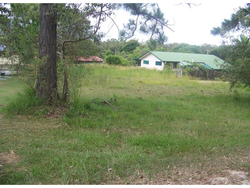 5 Vine St, Macleay Island QLD 4184