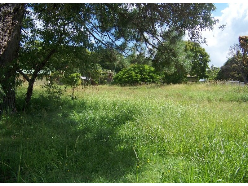 7 Jan St, Macleay Island QLD 4184