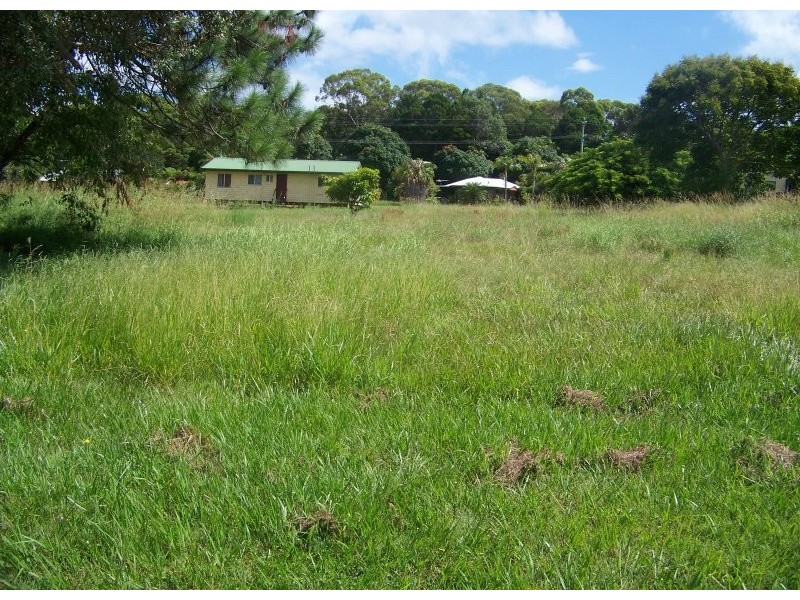 7 Jan St, Macleay Island QLD 4184