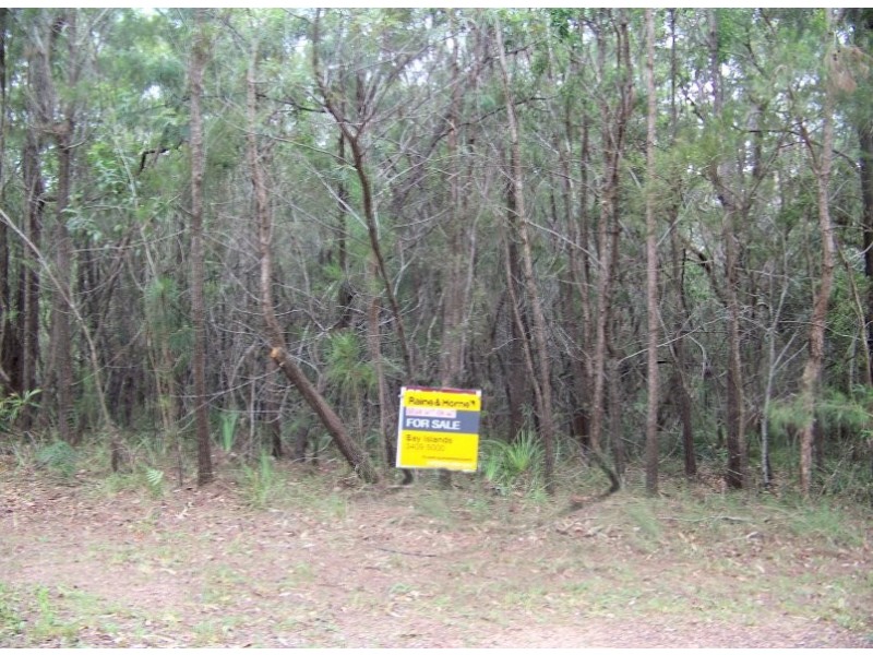 15 FLORA ST, Lamb Island QLD 4184