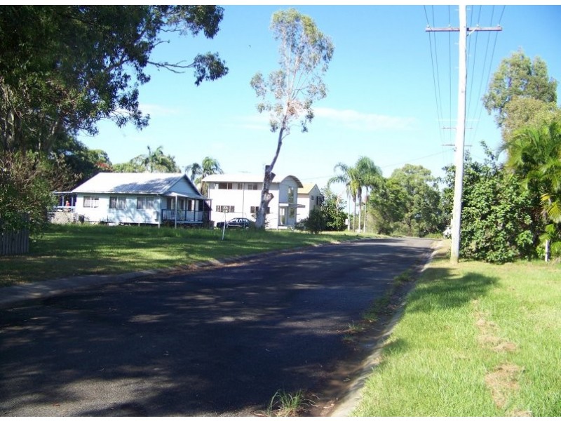 35 CREST HAVEN, Lamb Island QLD 4184