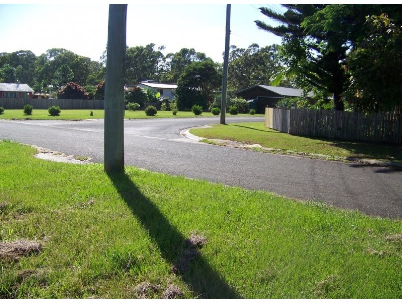 35 CREST HAVEN, Lamb Island QLD 4184
