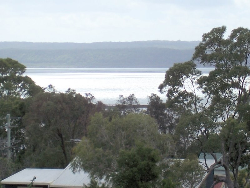 23  OOMOOL ST, Macleay Island QLD 4184