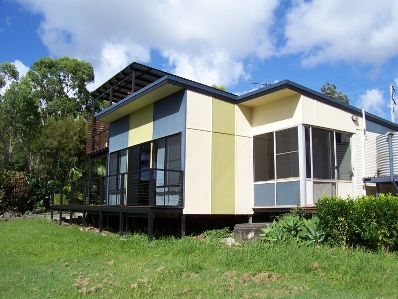 23  OOMOOL ST, Macleay Island QLD 4184