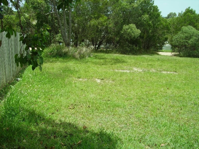 7 – 9 Ashton Street, Macleay Island QLD 4184