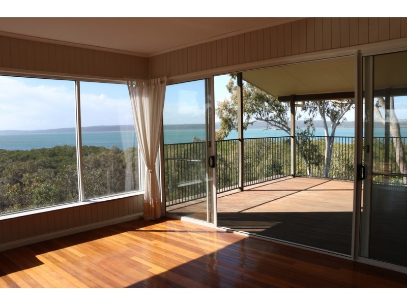 3 Island Outlook, Macleay Island QLD 4184