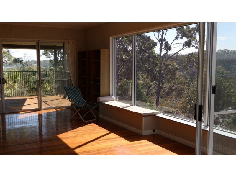 3 Island Outlook, Macleay Island QLD 4184