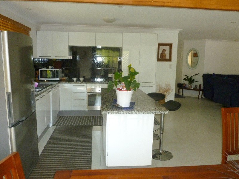 7 Leanne Street, Macleay Island QLD 4184